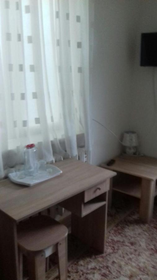 Gelena Гостьовий Двір Uzhhorod Bagian luar foto